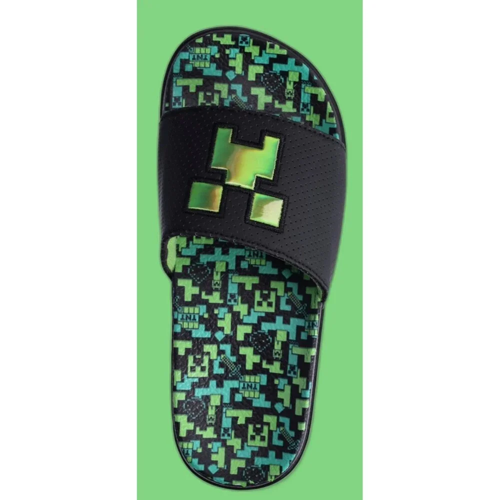Minecraft Boys Pixelated Green Creeper Slide Sandals Black Shoes Size 4-5 NWT